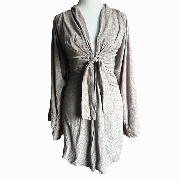 JEN'S PIRATE BOOTY Contessa Mini Dress Bell Sleeve Wrap Kimono Pink Extra Small - Picture 2 of 10